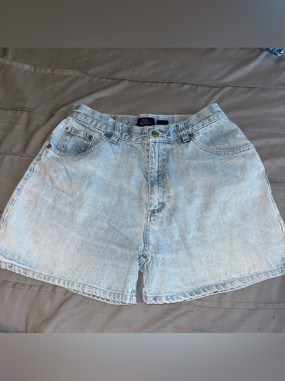 Vintage Light Wash High-Rise Denim Shorts
